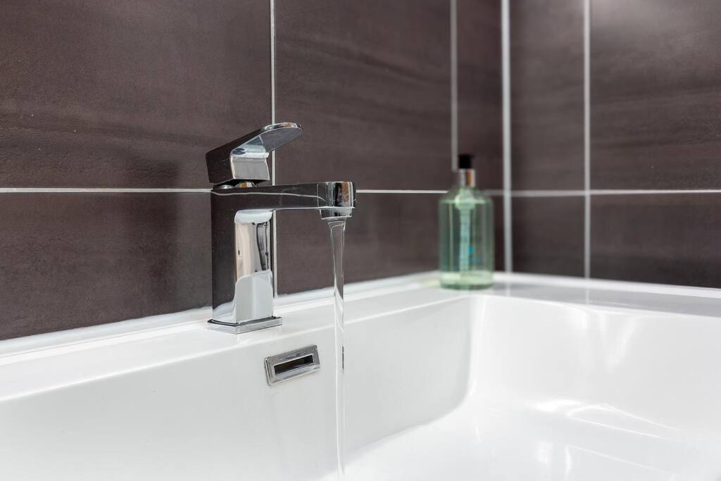 The Stylish 3-Bedroom Maisonette Retreat Stirling Ngoại thất bức ảnh