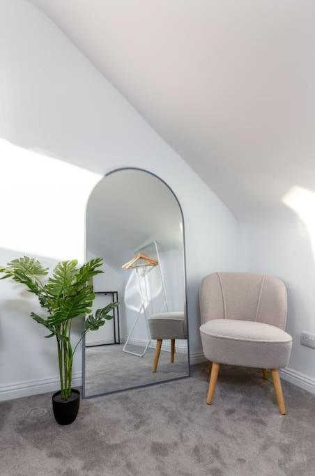 The Stylish 3-Bedroom Maisonette Retreat Stirling Ngoại thất bức ảnh